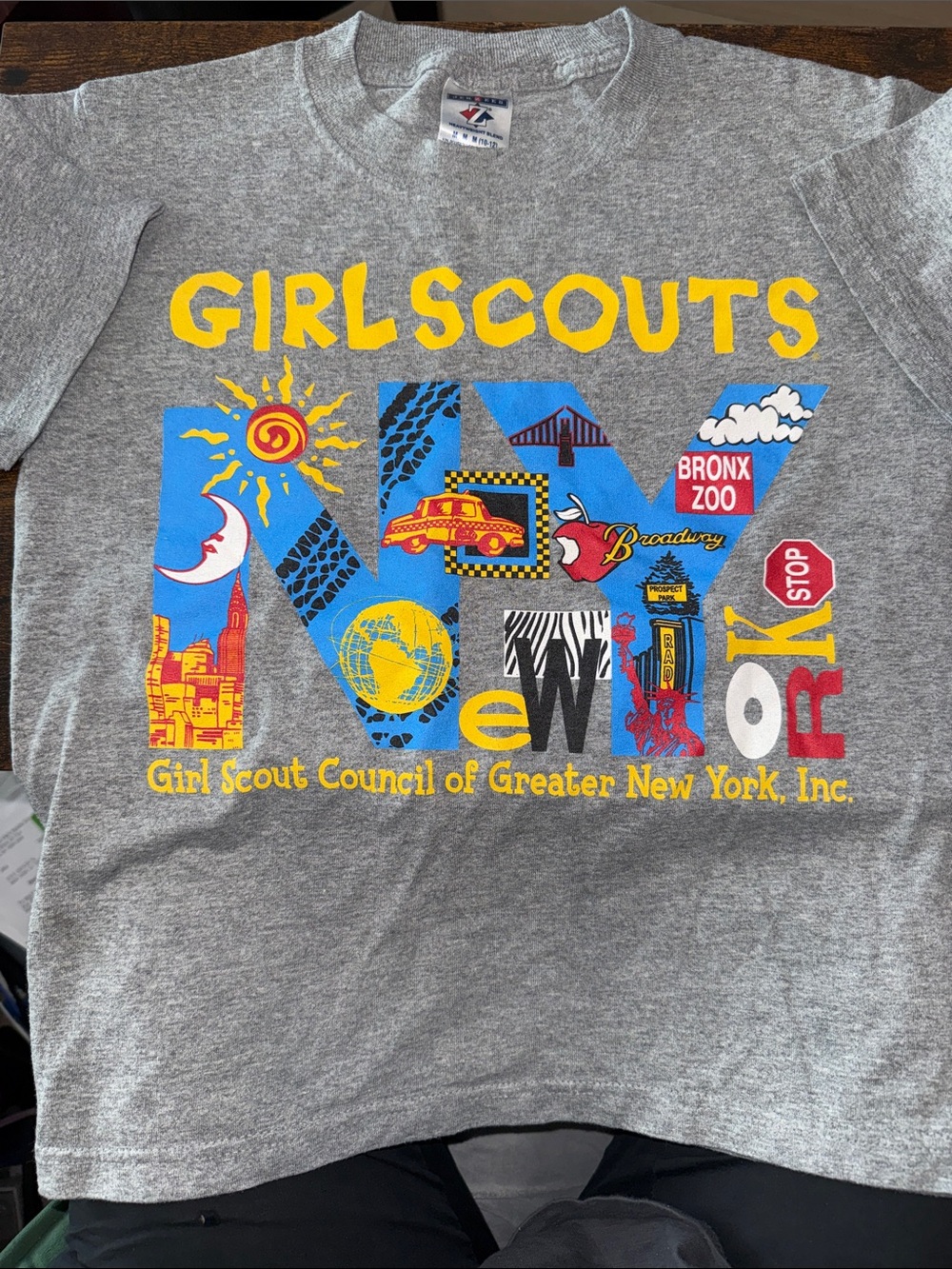 Jerzees Girl Scouts NY Gray Heavyweight Blend Tee with Logo and NY Attractions